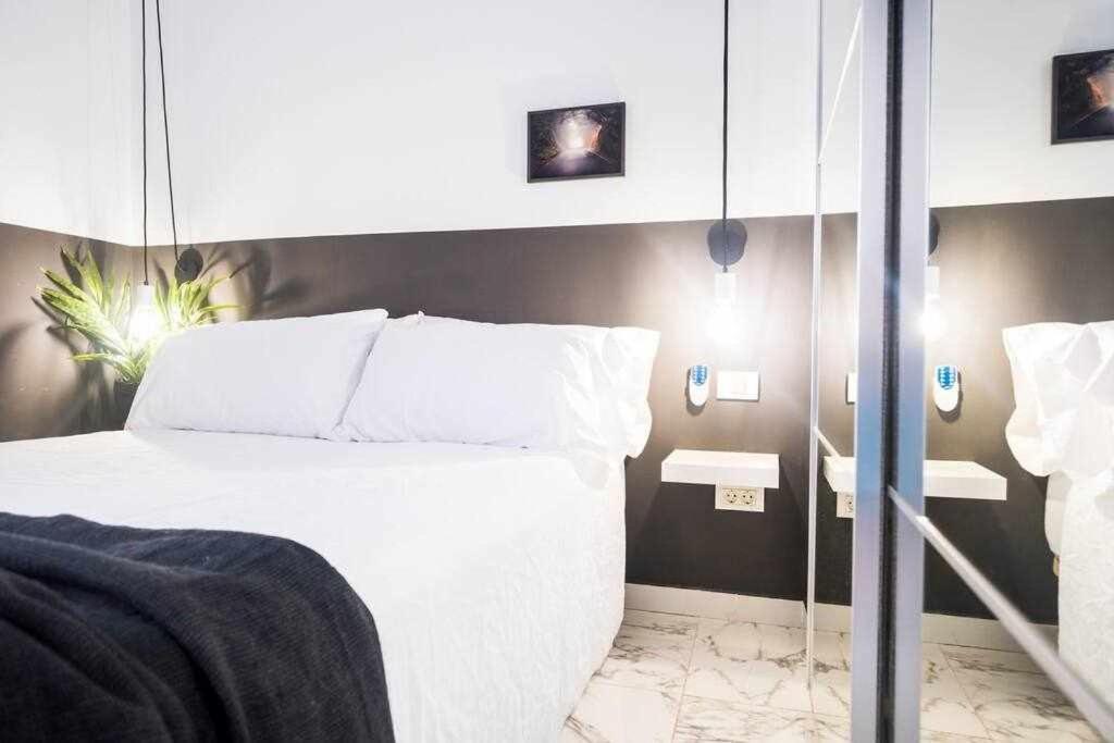 The Black House In Apartamento